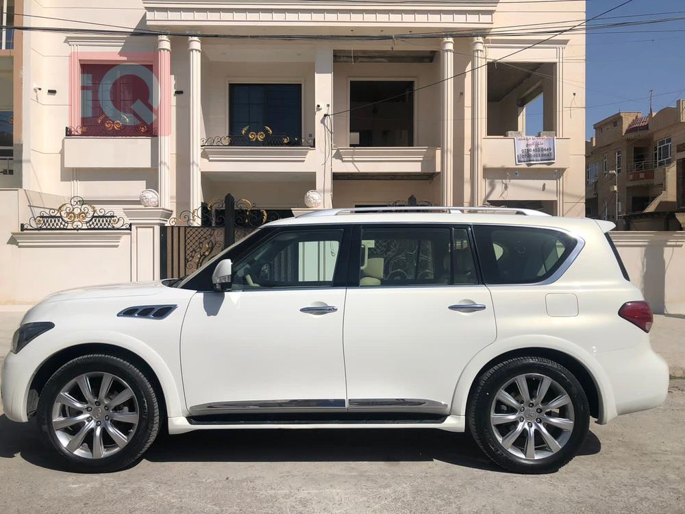 Infiniti QX56
